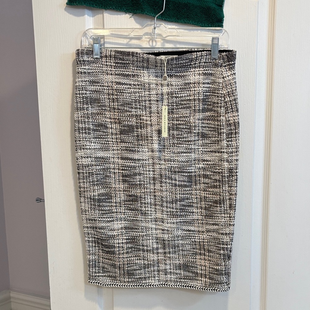 NWT Max Studio Monochrome Tweed Pencil Skirt